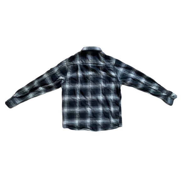 Long sleeve flannel button up shirt - Picture 3 of 4